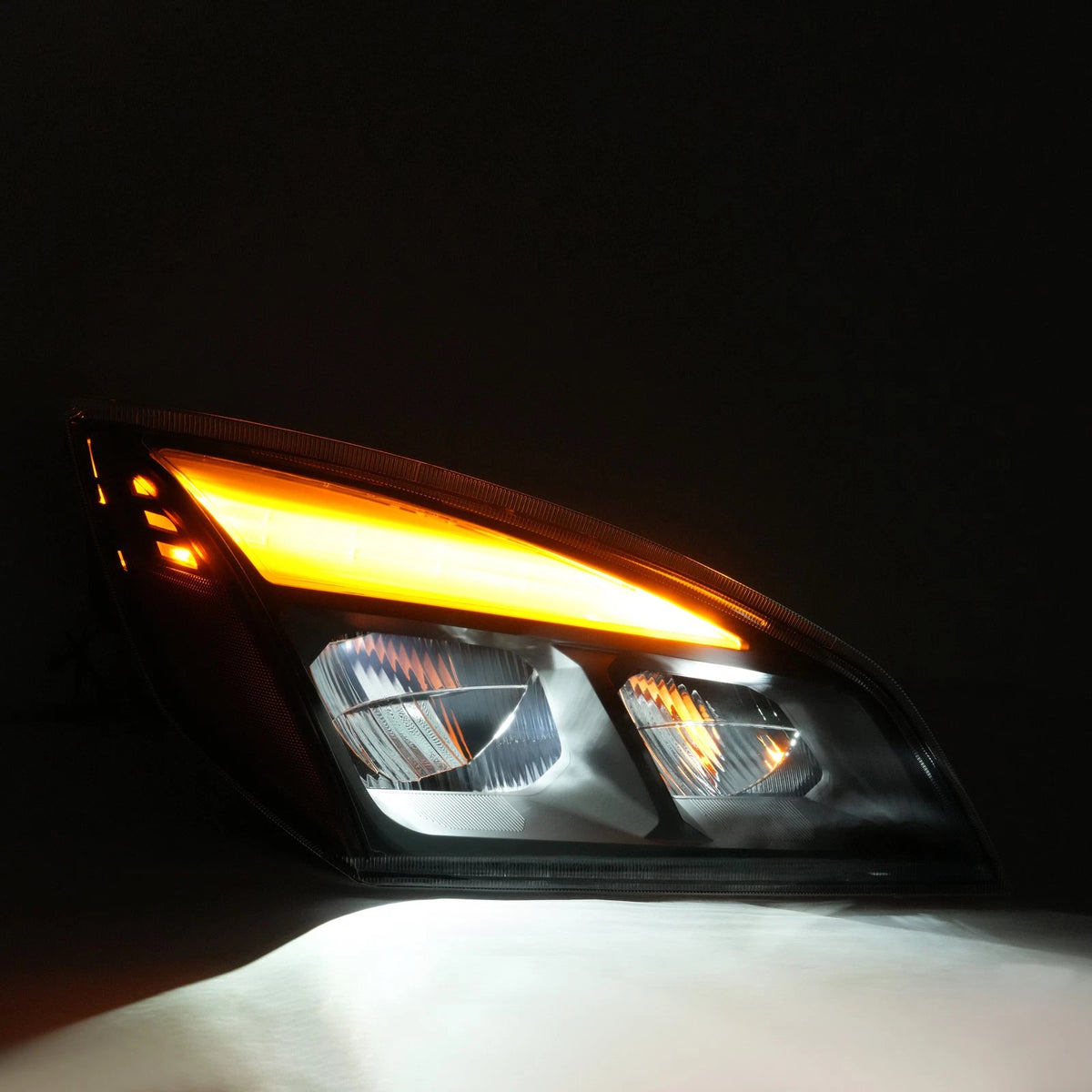 LED Headlight with DRL | Freightliner Cascadia 2018+