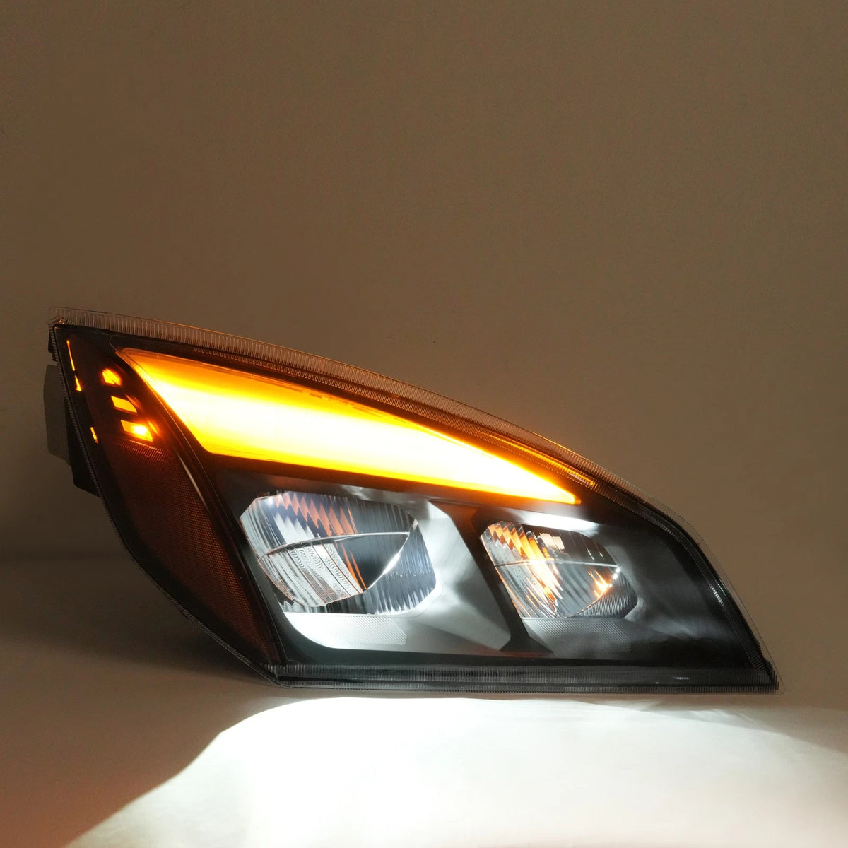 LED Headlight with DRL | Freightliner Cascadia 2018+